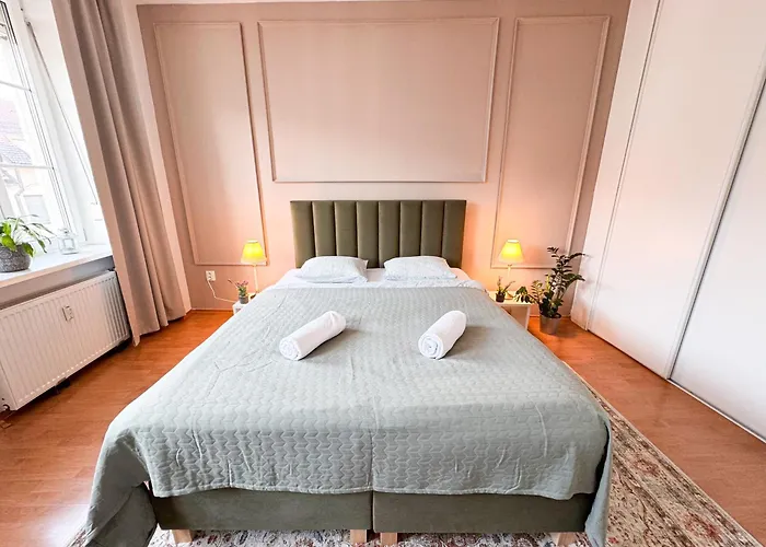 Gorgeous City Center Apartment In Bratislava With Free Parking